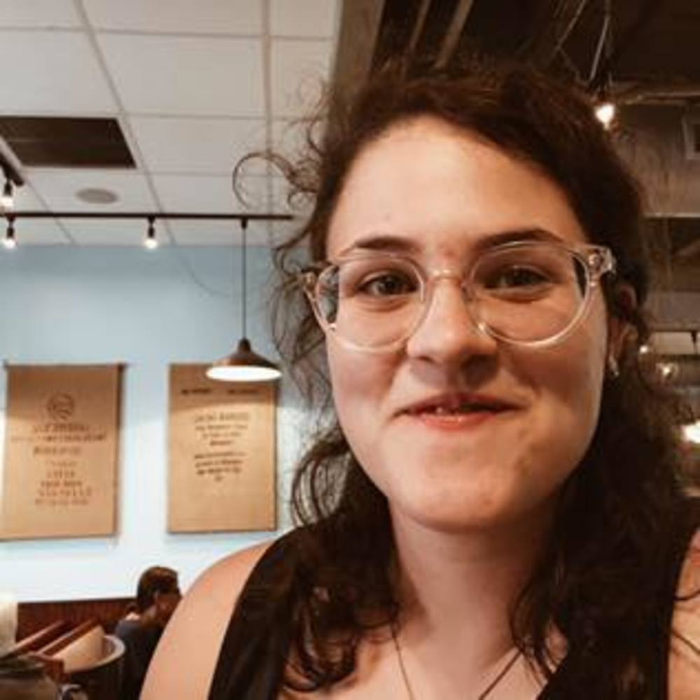 Meet your Posher, Hannah